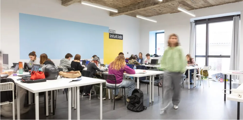 Une salle de cours du campus de Marseille