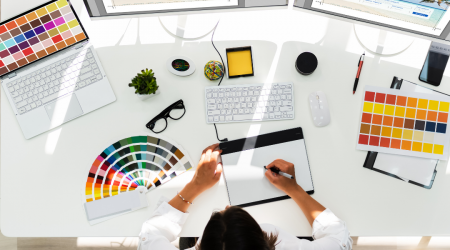 Devenir graphiste freelance : Les outils essentiels à maîtriser